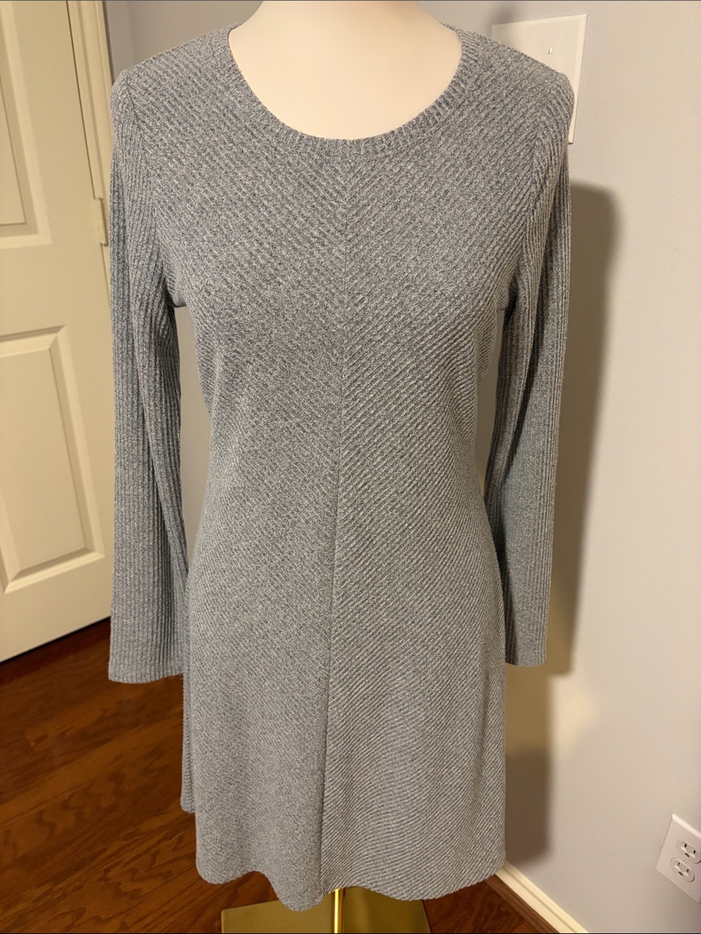 GAP Women’s Light Gray Dress Size Small